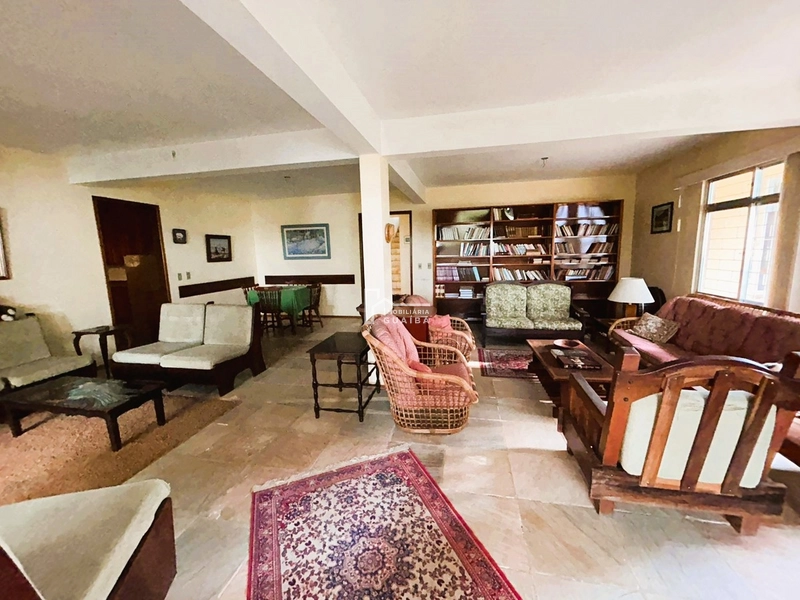 Casa bem localizada | 3 quartos | amplo pátio: 7ª foto da galeria de imagens do imóvel