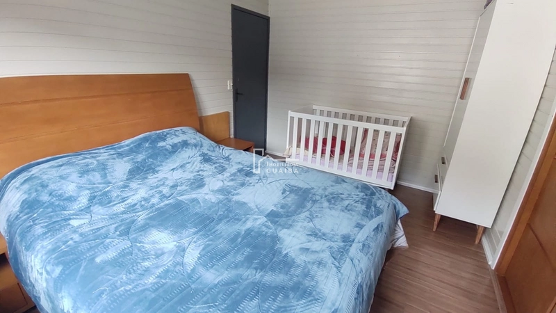 Casa de 3 dormitórios com piscina: 10ª foto da galeria de imagens do imóvel