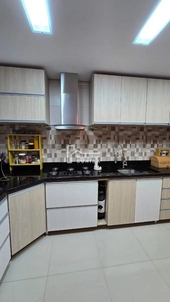 Imóveis no bairro Colina: 7ª foto da galeria de imagens do imóvel