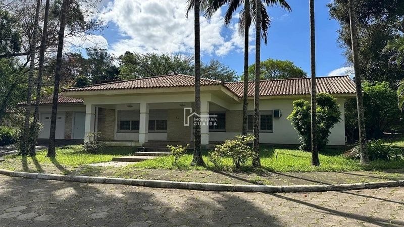 Casa à Venda no Condomínio Altos da Alegria