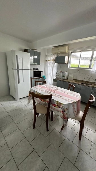 Casa Sobrado Mobiliada à Venda no Centro!: 8ª foto da galeria de imagens do imóvel