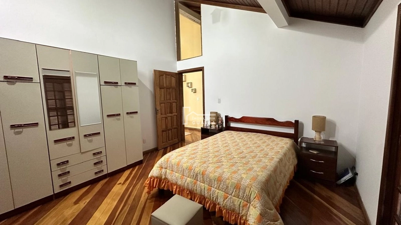 Casa Sobrado Mobiliada à Venda no Centro!: 9ª foto da galeria de imagens do imóvel