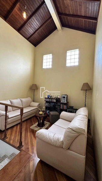 Casa Sobrado Mobiliada à Venda no Centro!: 14ª foto da galeria de imagens do imóvel