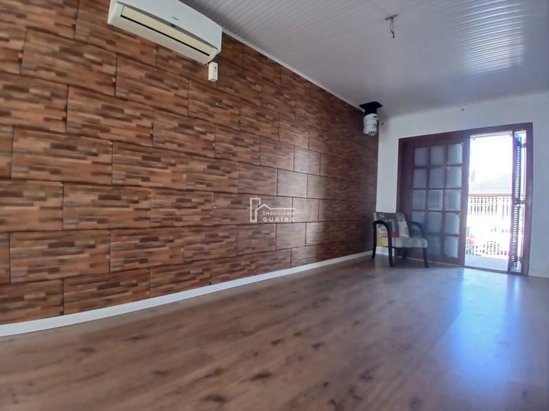 Casa na colina, com 2 dormitórios.: 4ª foto da galeria de imagens do imóvel