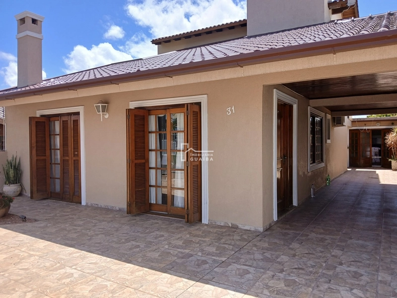 Uma residência realmente encantadora, repleta de detalhes.