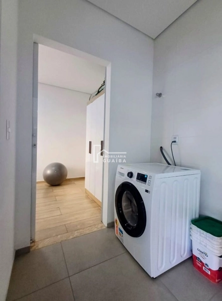 Linda residência.: 17ª foto da galeria de imagens do imóvel