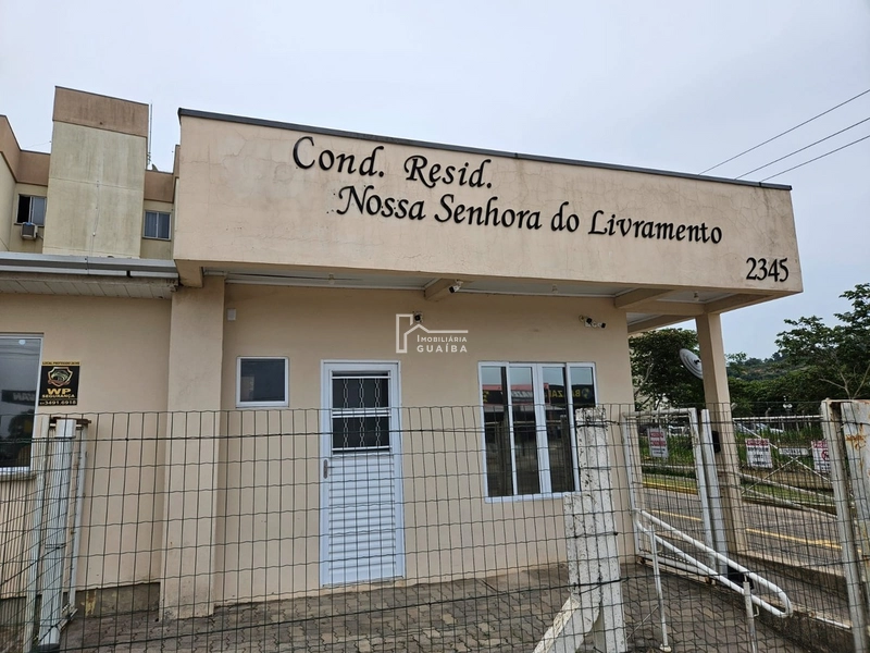 ultimo andar, bem privativo, em frente da rua Adão Foques.: 2ª foto da galeria de imagens do imóvel