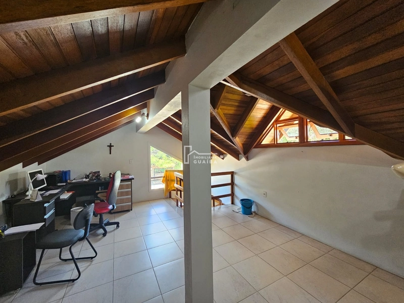 Belíssima casa bairro Florida: 17ª foto da galeria de imagens do imóvel