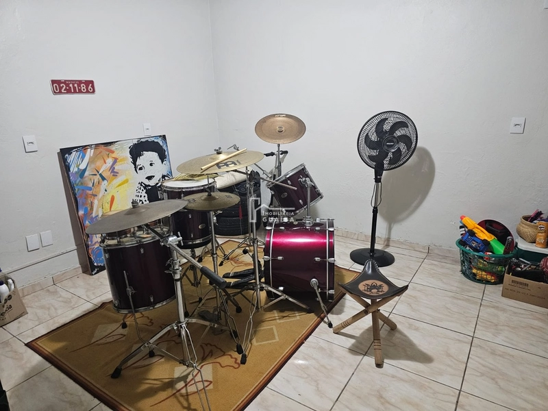 Belíssima casa bairro Florida: 12ª foto da galeria de imagens do imóvel