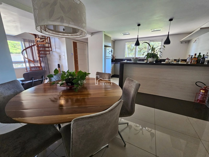 Belíssima casa bairro Florida: 7ª foto da galeria de imagens do imóvel