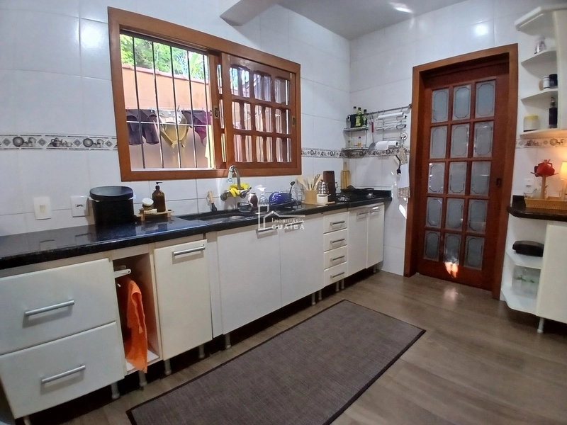 CASA COM 3  DORMITÓRIOS SENDO 2 COM SUÍTE: 5ª foto da galeria de imagens do imóvel