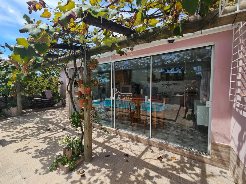 Casa com piscina bairro Colina: 15ª foto da galeria de imagens do imóvel