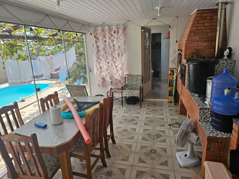 Casa com piscina bairro Colina: 13ª foto da galeria de imagens do imóvel