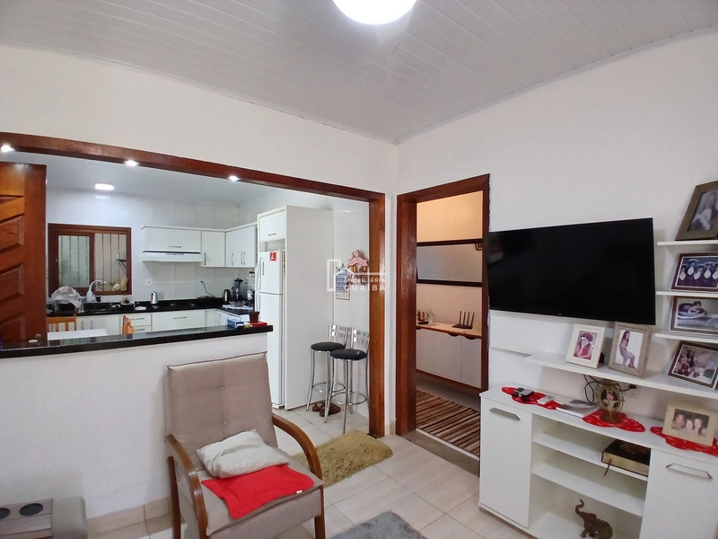 LINDA CASA DE ESQUINA: 4ª foto da galeria de imagens do imóvel