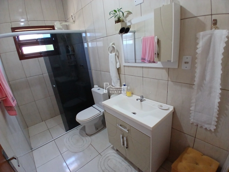 LINDA CASA DE ESQUINA: 9ª foto da galeria de imagens do imóvel