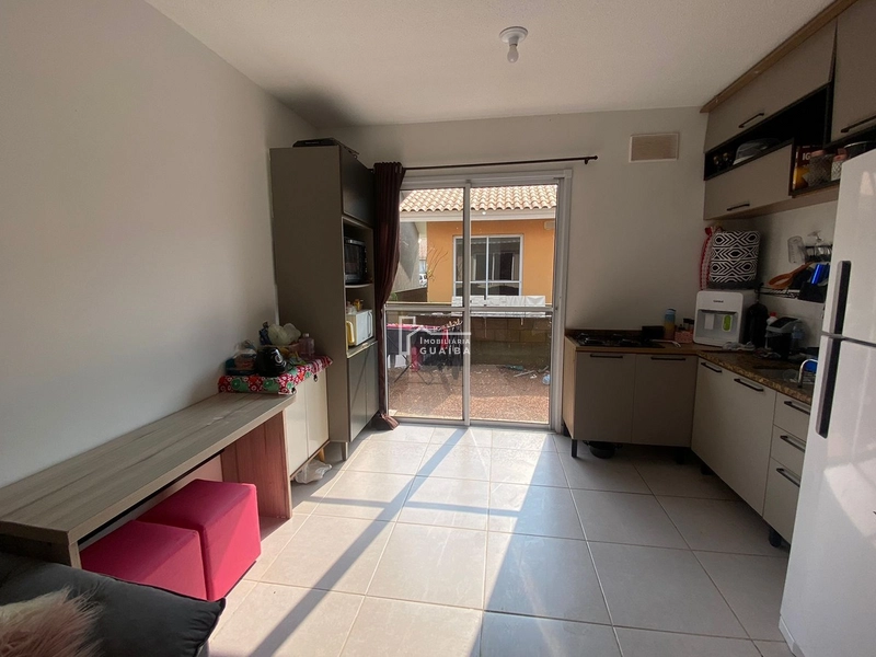 Casa a venda em condomínio com pátio individual.: 3ª foto da galeria de imagens do imóvel