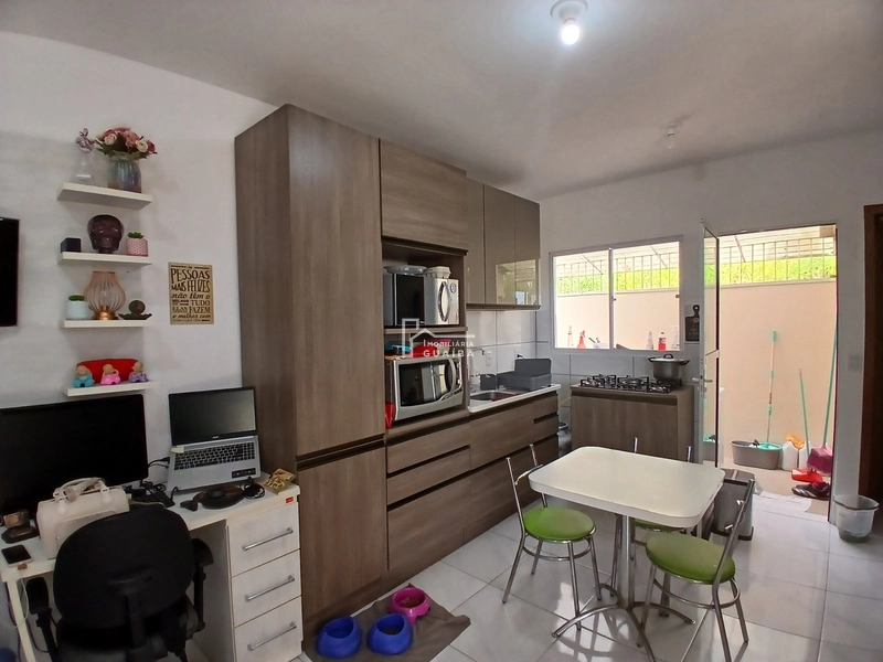 Casa com pátio individual .: 2ª foto da galeria de imagens do imóvel