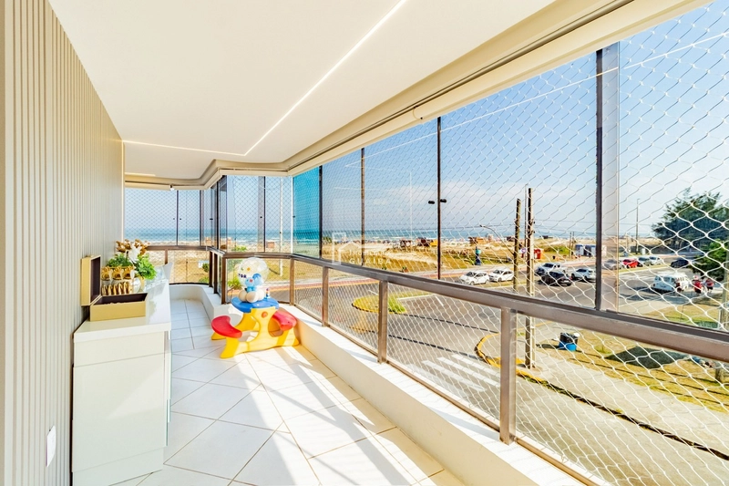 EXCLUSIVO APARTAMENTO DE ALTO PADRÃO - FRENTE MAR EM CAPÃO DA CANOA: 6ª foto da galeria de imagens do imóvel