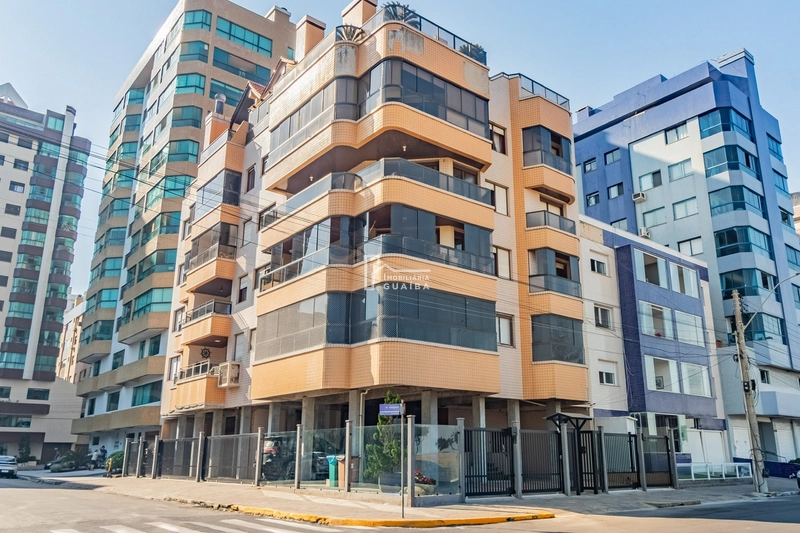 EXCLUSIVO APARTAMENTO DE ALTO PADRÃO - FRENTE MAR EM CAPÃO DA CANOA: 1ª foto da galeria de imagens do imóvel