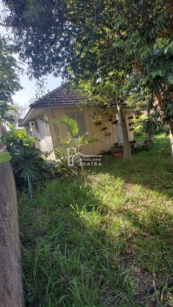 Casa /Terreno em local central: 2ª foto da galeria de imagens do imóvel