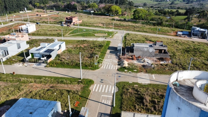 TERRENO 200M²: 5ª foto da galeria de imagens do imóvel