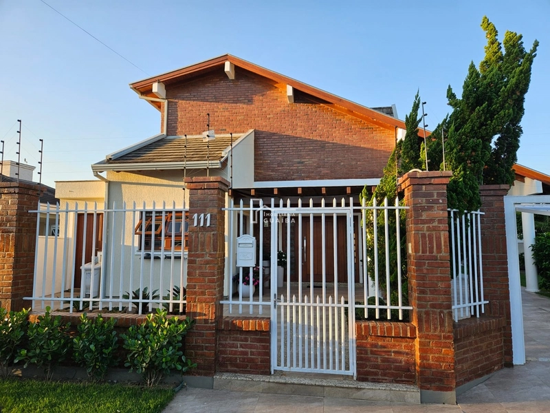 linda casa no bairro Sans Souci.: 2ª foto da galeria de imagens do imóvel