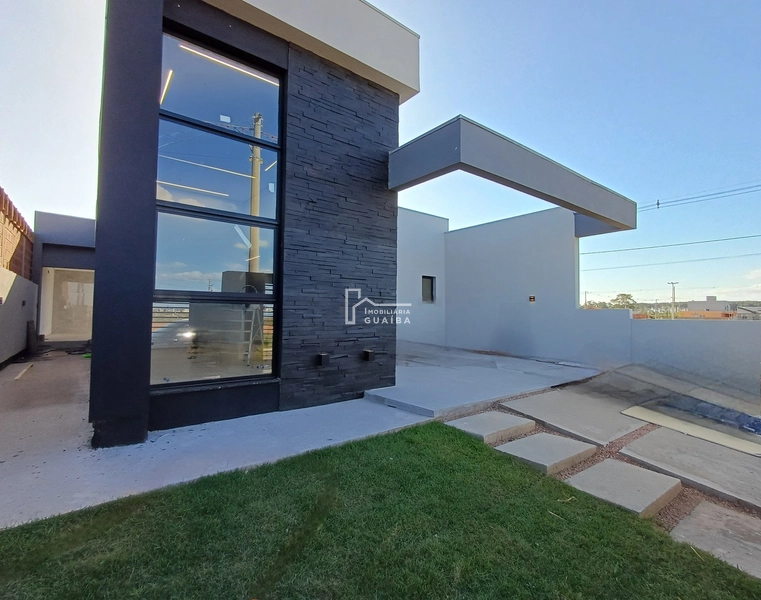 Linda residência a venda no Guaíba Park.