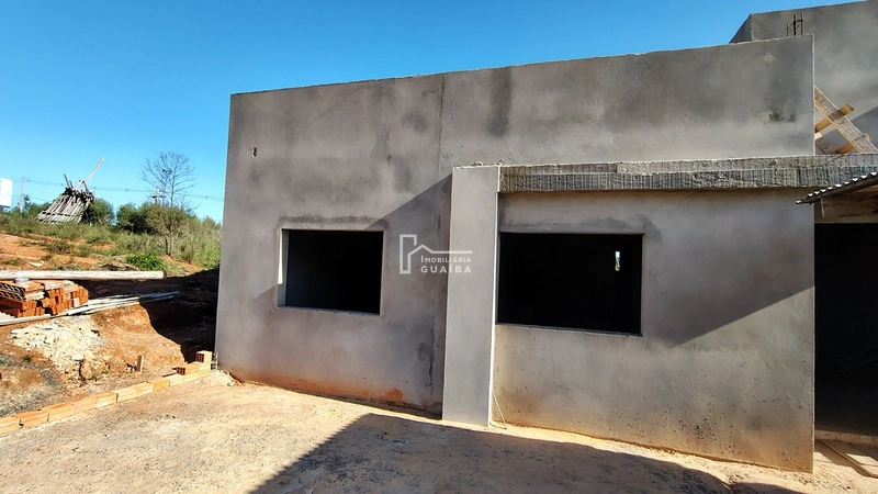 Casa com 3 dormitorios com suite: 1ª foto da galeria de imagens do imóvel