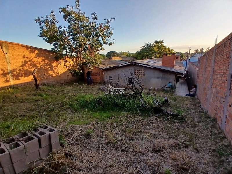 CASA COM 3 DORMITÓRIOS E 2 BANHEIROS: 6ª foto da galeria de imagens do imóvel