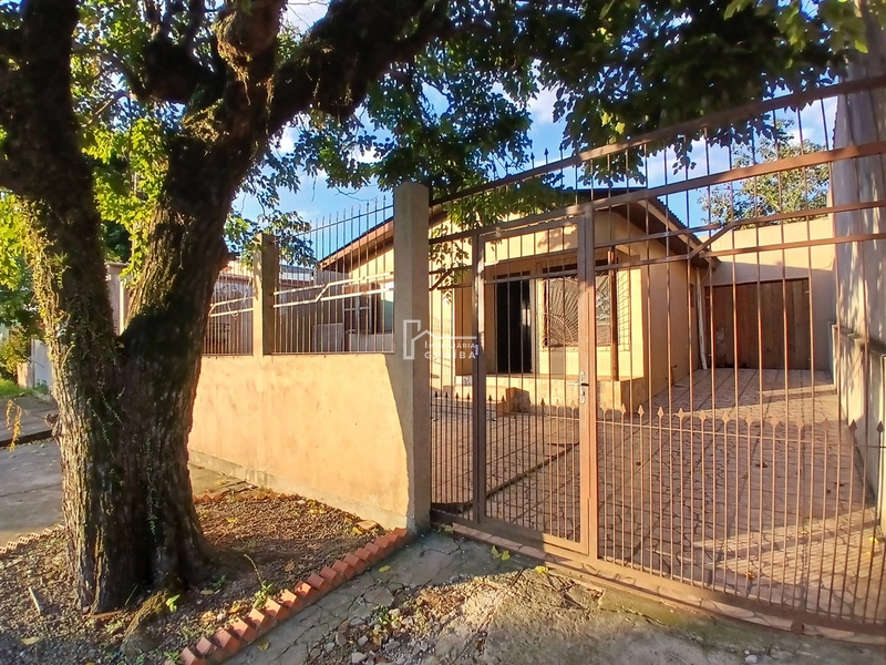 CASA COM 3 DORMITÓRIOS E 2 BANHEIROS: 5ª foto da galeria de imagens do imóvel