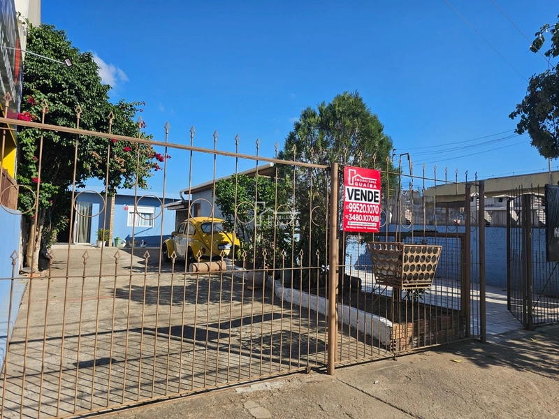 Casa em avenida com ponto comercial: 2ª foto da galeria de imagens do imóvel