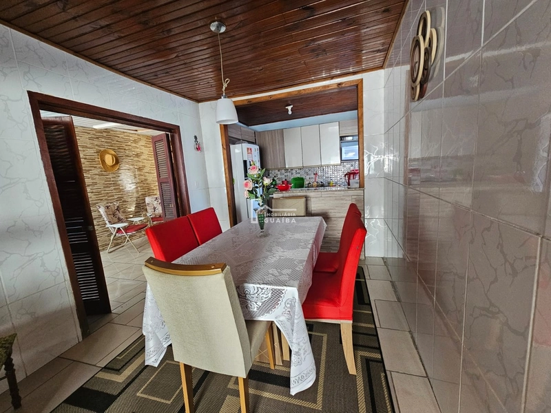 Casa em avenida com ponto comercial: 12ª foto da galeria de imagens do imóvel