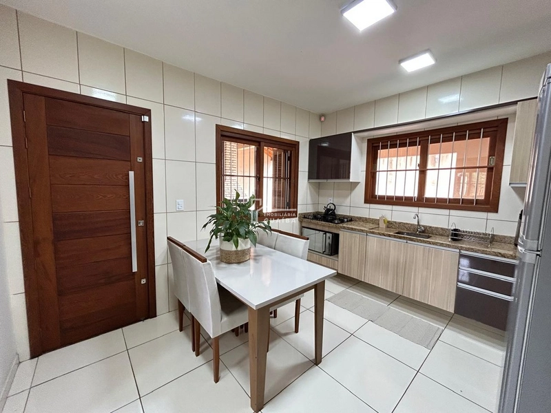 Belíssima Casa com Suíte – Excelente Localização!: 6ª foto da galeria de imagens do imóvel