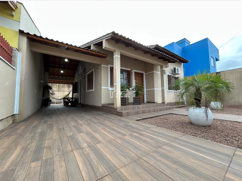 Belíssima Casa com Suíte – Excelente Localização!: 1ª foto da galeria de imagens do imóvel