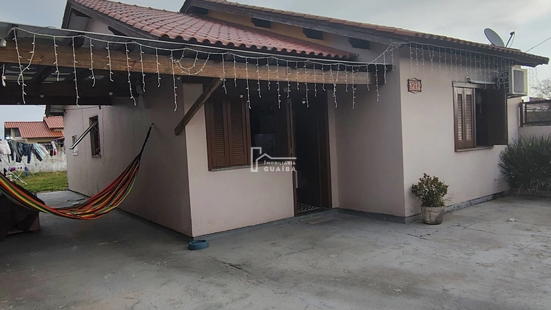 Casa com 3 dormitórios, terreno com  300m²: 1ª foto da galeria de imagens do imóvel