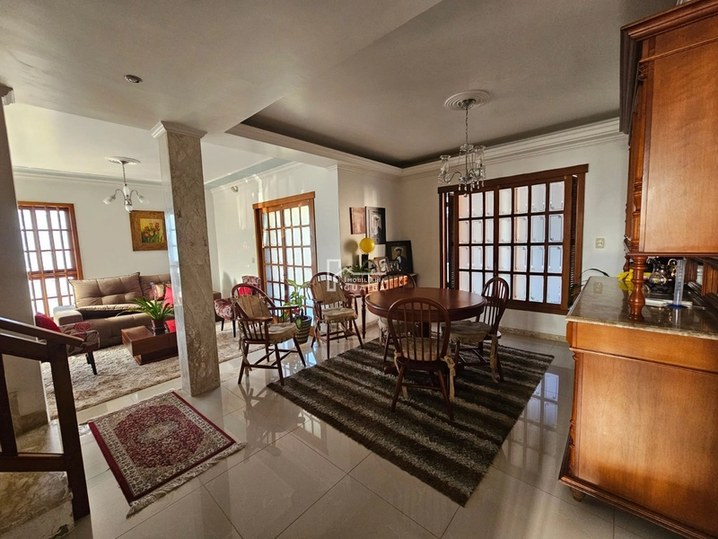 Belíssima casa no bairro Colina: 11ª foto da galeria de imagens do imóvel