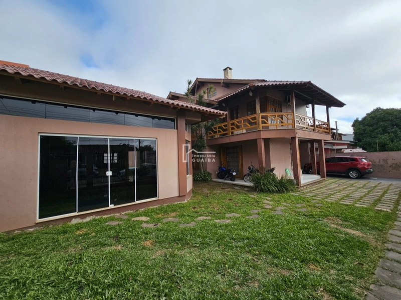 Belíssima casa no bairro Colina: 2ª foto da galeria de imagens do imóvel