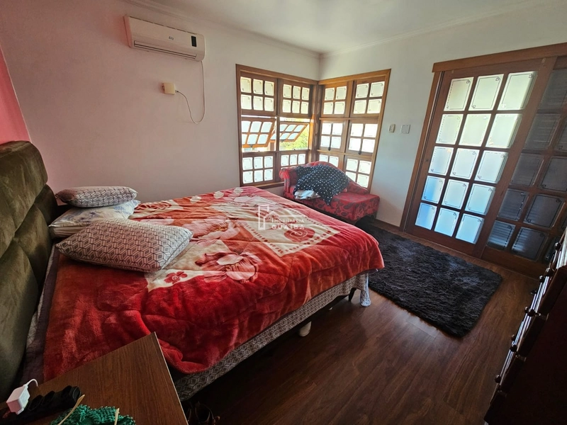 Belíssima casa no bairro Colina: 17ª foto da galeria de imagens do imóvel