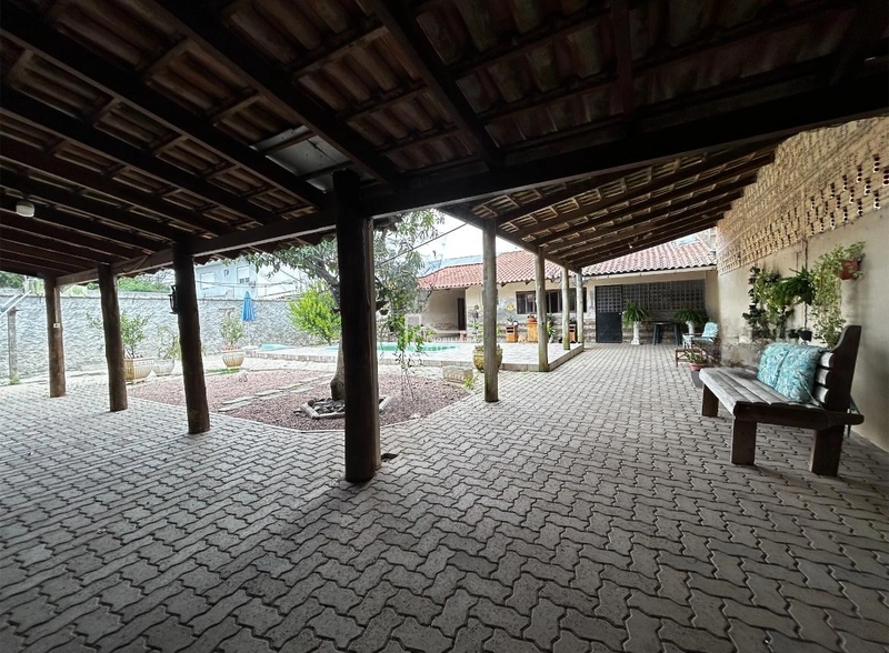 Casa com 4 Quartos sendo 2 Suítes –: 13ª foto da galeria de imagens do imóvel