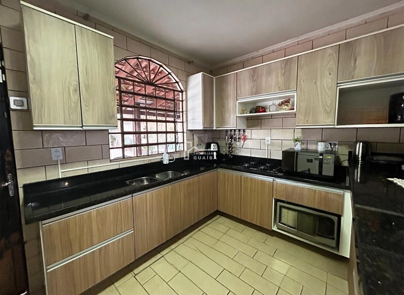 Casa com 4 Quartos sendo 2 Suítes –: 6ª foto da galeria de imagens do imóvel