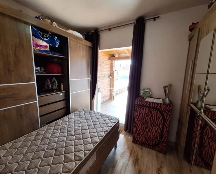 Lindo sobrado á venda no bairro Jardim dos Lagos - Guaiba: 9ª foto da galeria de imagens do imóvel