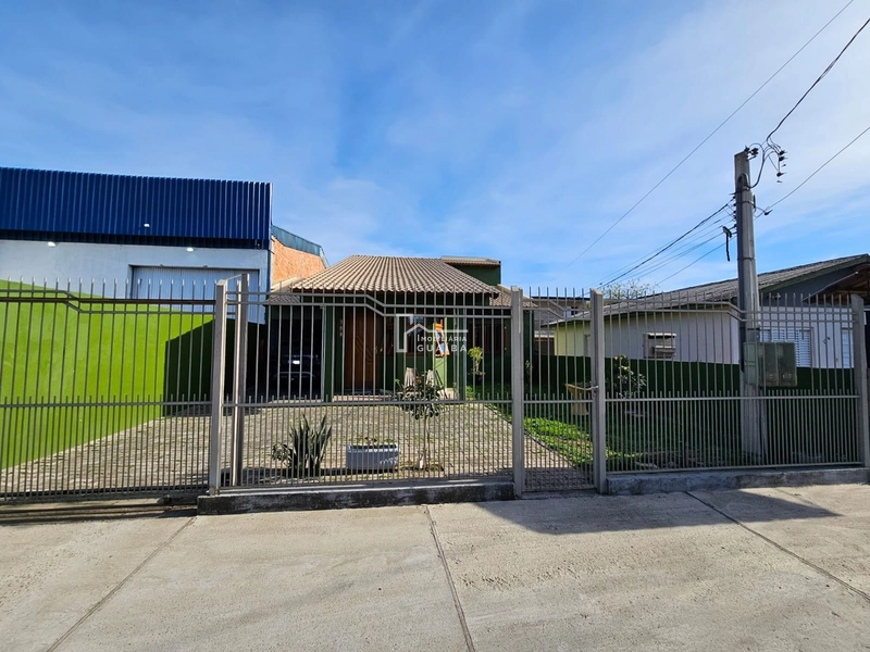 excelente casa na principal rua do bairro: 9ª foto da galeria de imagens do imóvel