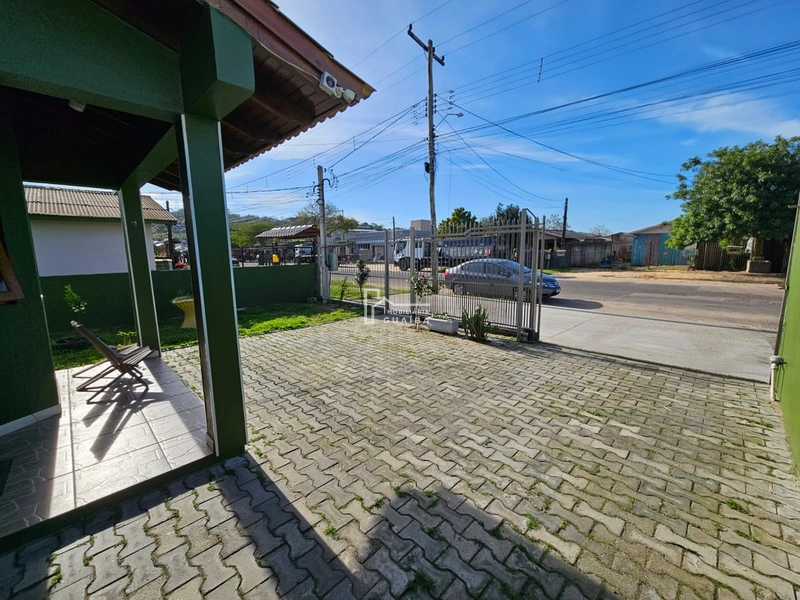 excelente casa na principal rua do bairro: 11ª foto da galeria de imagens do imóvel