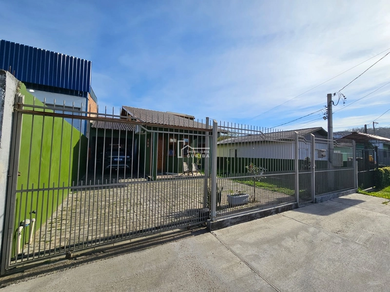 excelente casa na principal rua do bairro: 8ª foto da galeria de imagens do imóvel