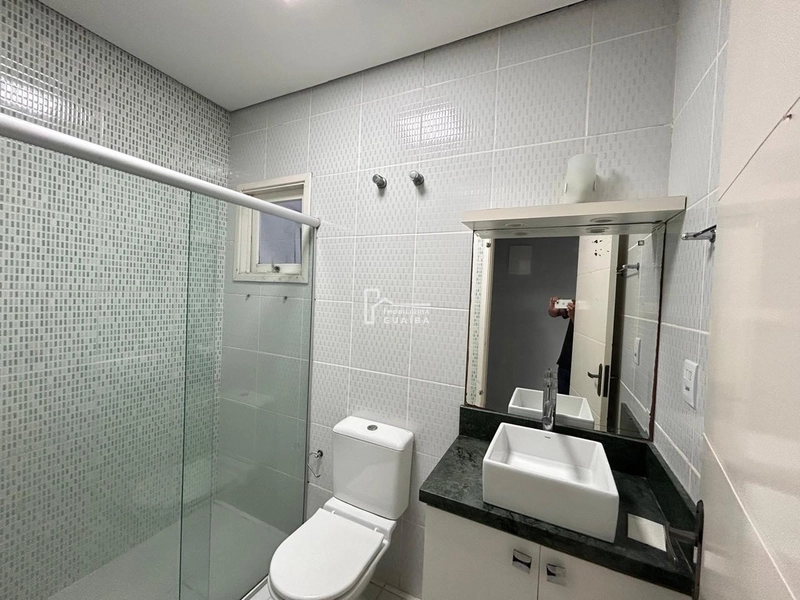 Excelente e ampla residência com piscina!: 6ª foto da galeria de imagens do imóvel