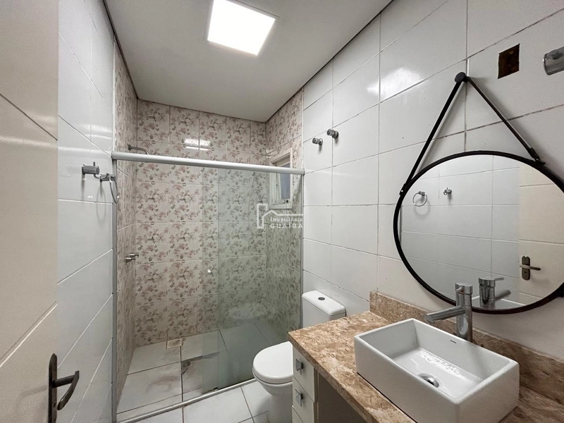 Excelente e ampla residência com piscina!: 9ª foto da galeria de imagens do imóvel