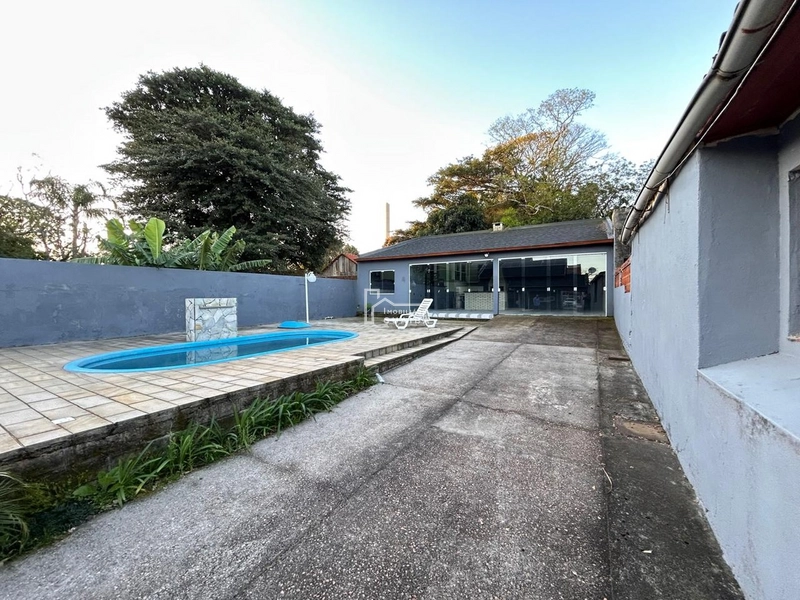 Excelente e ampla residência com piscina!: 21ª foto da galeria de imagens do imóvel