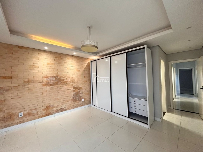 Excelente e ampla residência com piscina!: 8ª foto da galeria de imagens do imóvel