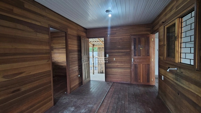 Bela casa de madeira á venda no bairro Jardim dos Lagos -Guaíba -RS: 28ª foto da galeria de imagens do imóvel