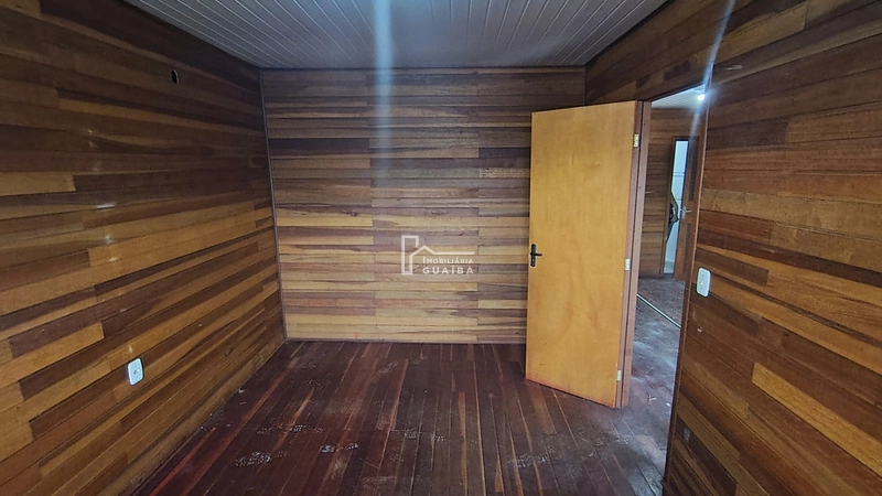 Bela casa de madeira á venda no bairro Jardim dos Lagos -Guaíba -RS: 18ª foto da galeria de imagens do imóvel